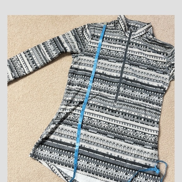 Nike Pro Hyperwarm 1/2 Zip Pullover Top Warm Brushed Fleece Interior Grey Black - Picture 8 of 13